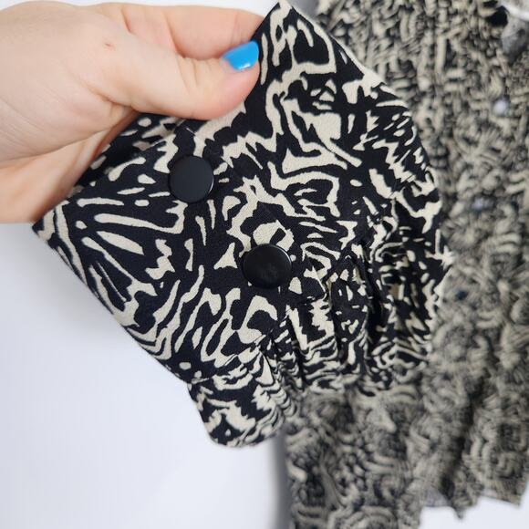 BA&SH‎ Blouse M Black & Tan Office Career Relaxed Fit Designer - Picture 6 of 9